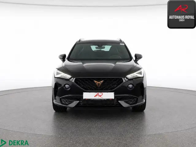 Cupra Formentor view 8