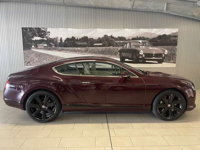 Bentley Continental GT V8 Coupé Mulliner - 3. Hand - nur 31.589 km!