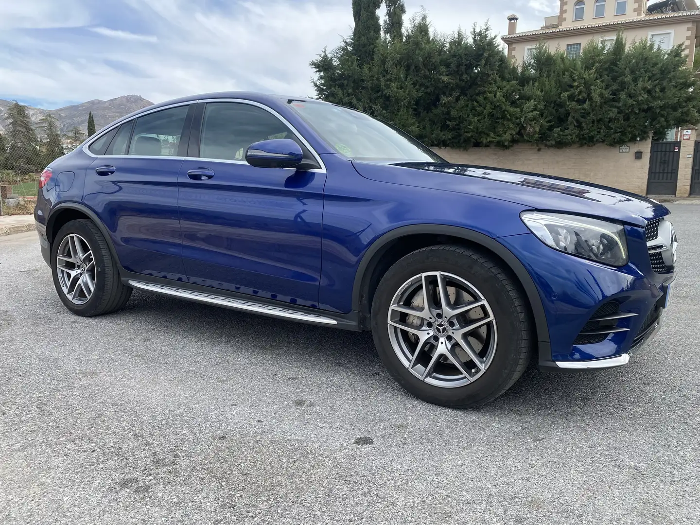 Mercedes-Benz GLC 350 Coupé 350d 4Matic AMG Aut. - 2