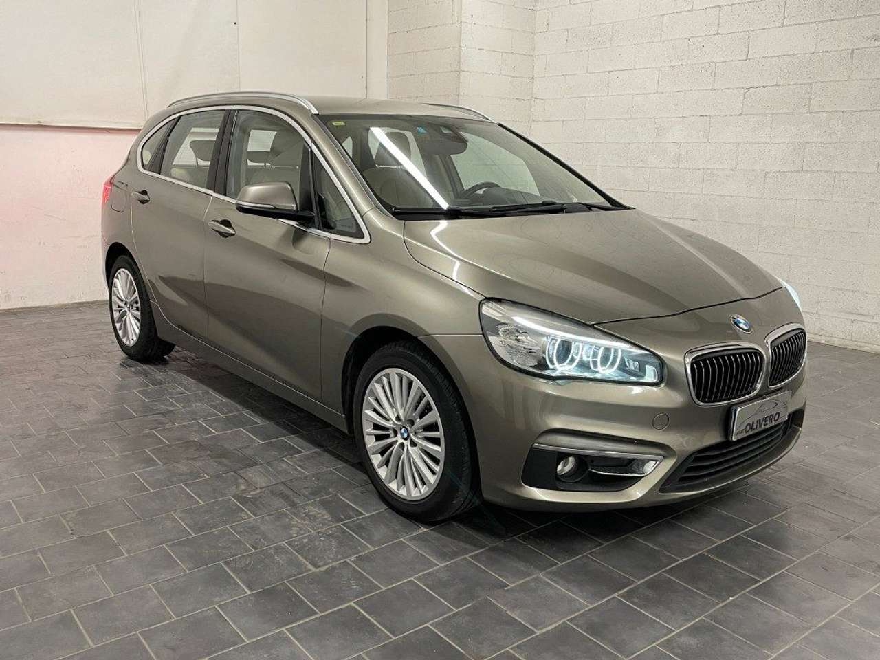 BMW 218 d Active Tourer Luxury-PELLE-NAVI-XENO