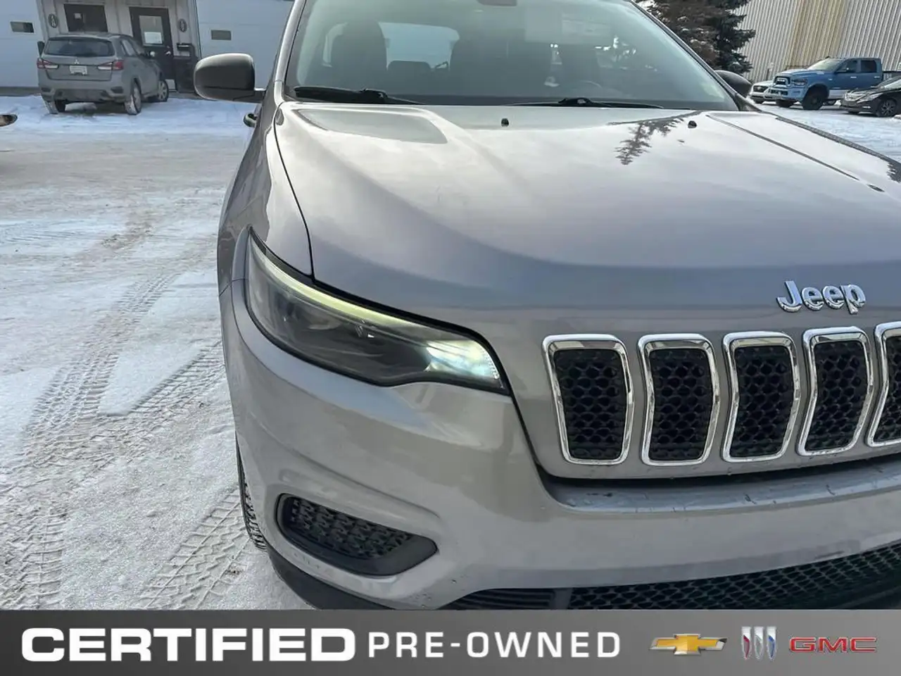 Jeep Cherokee снимка Jeep Cherokee