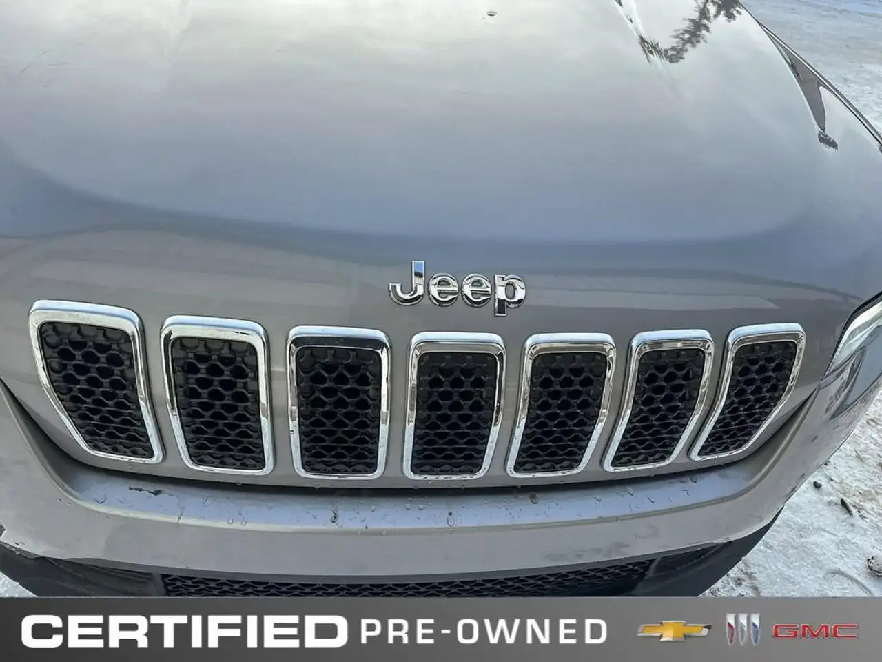 Jeep Cherokee снимка Jeep Cherokee