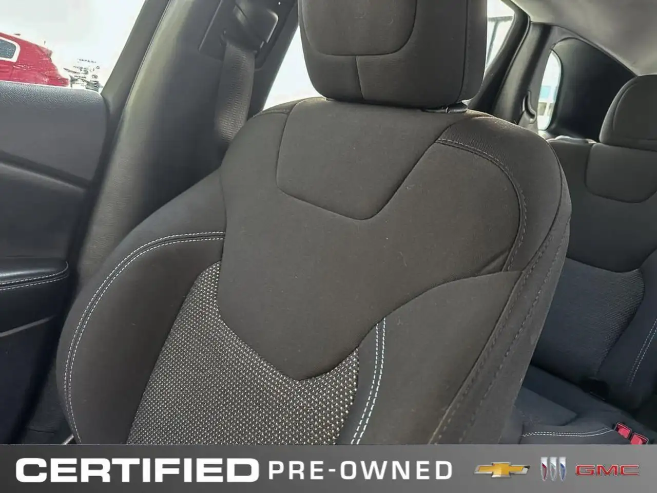 Jeep Cherokee снимка Jeep Cherokee