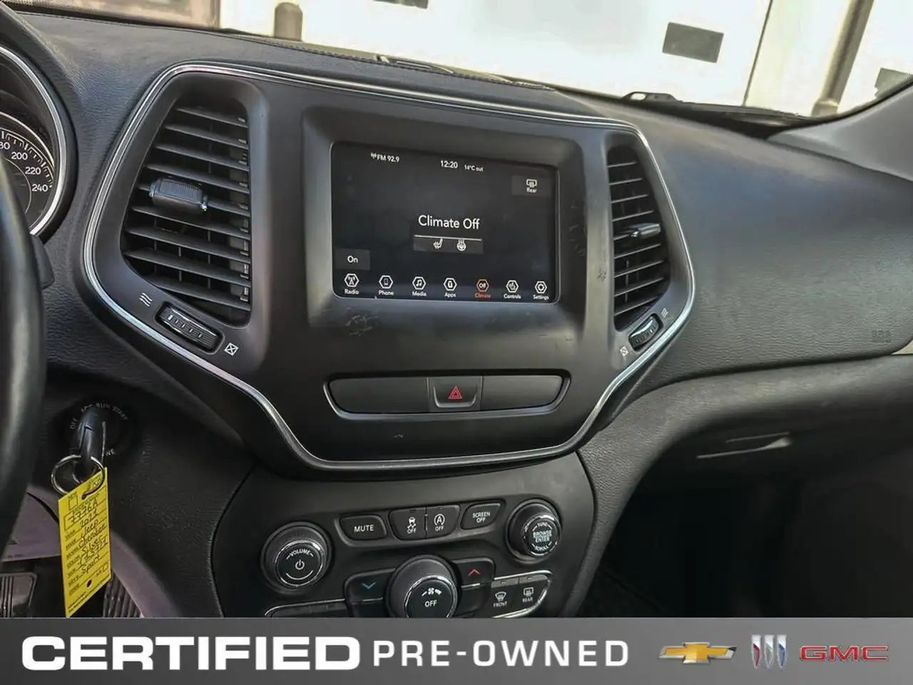 Jeep Cherokee снимка Jeep Cherokee