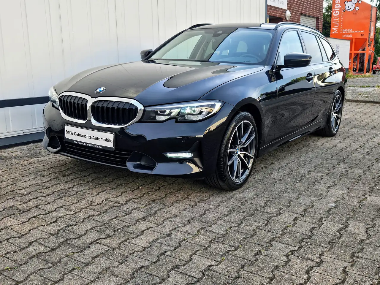 BMW 320