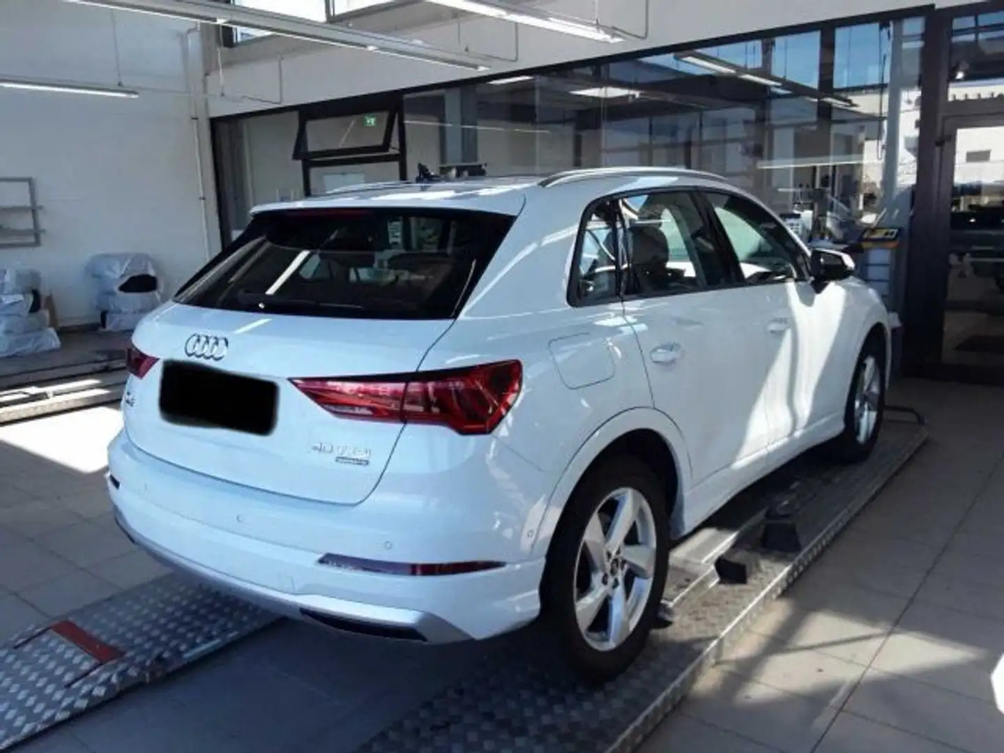Audi Q3 advanced 40 TFSI quattro 140(190) kW(PS) S tr Bianco - 2