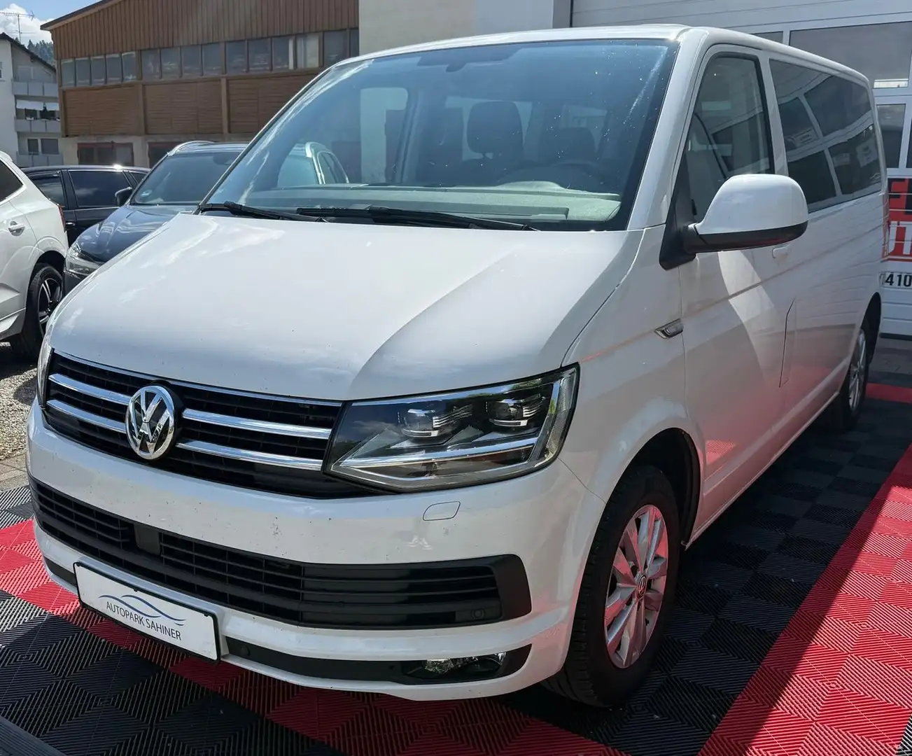 Volkswagen T6 Caravelle T6 CARAVELLE/TOP/NAVI/LED Weiß - 2