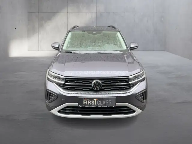 Volkswagen T-Cross view 6