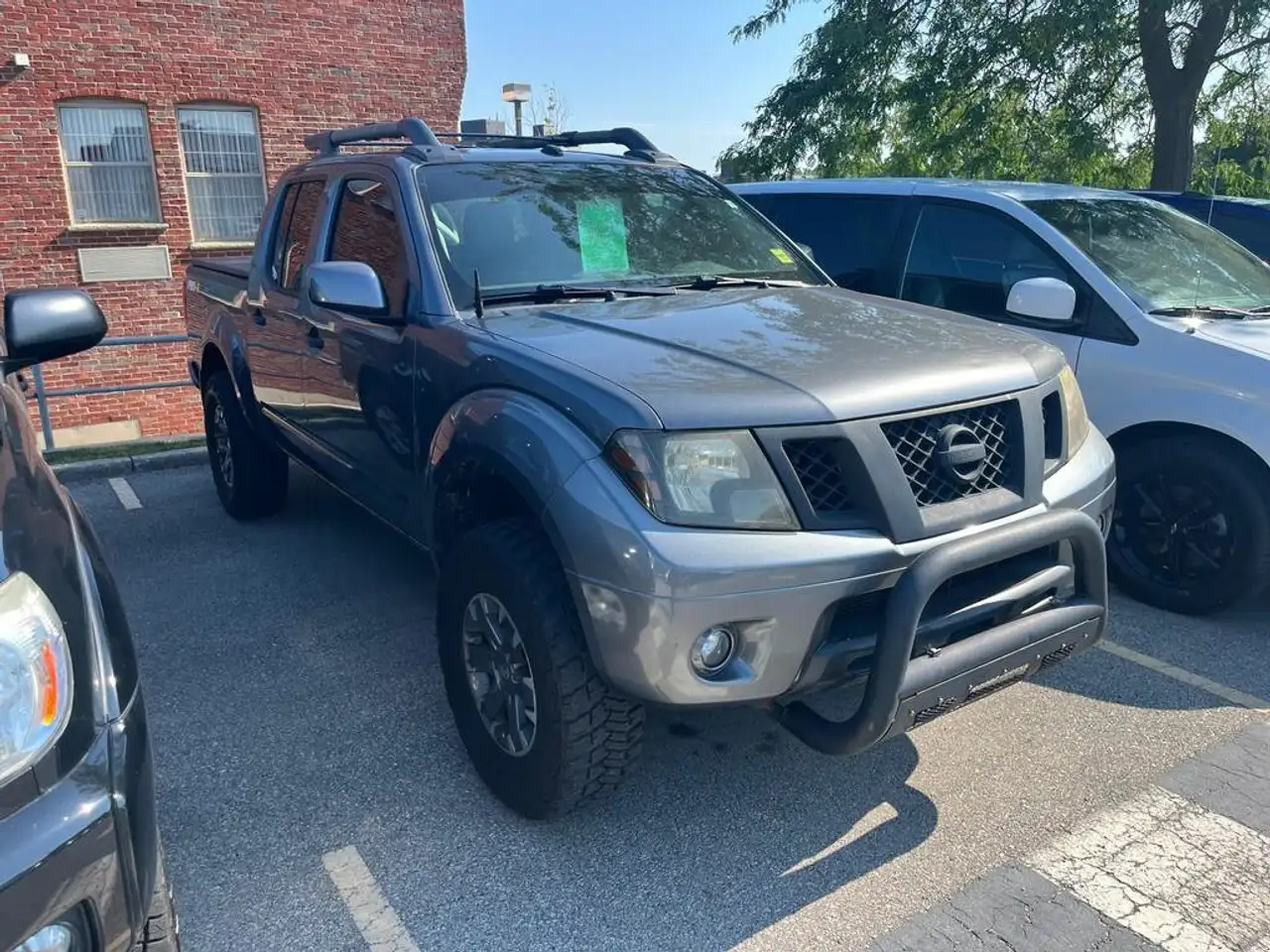 Nissan Frontier снимка Nissan Frontier