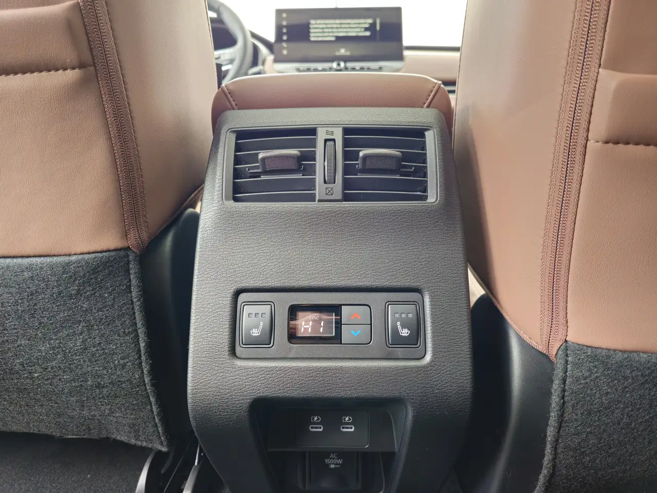 Mitsubishi Outlander снимка Mitsubishi Outlander