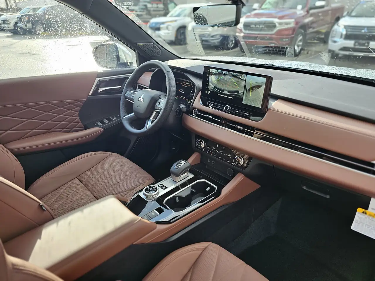 Mitsubishi Outlander снимка Mitsubishi Outlander