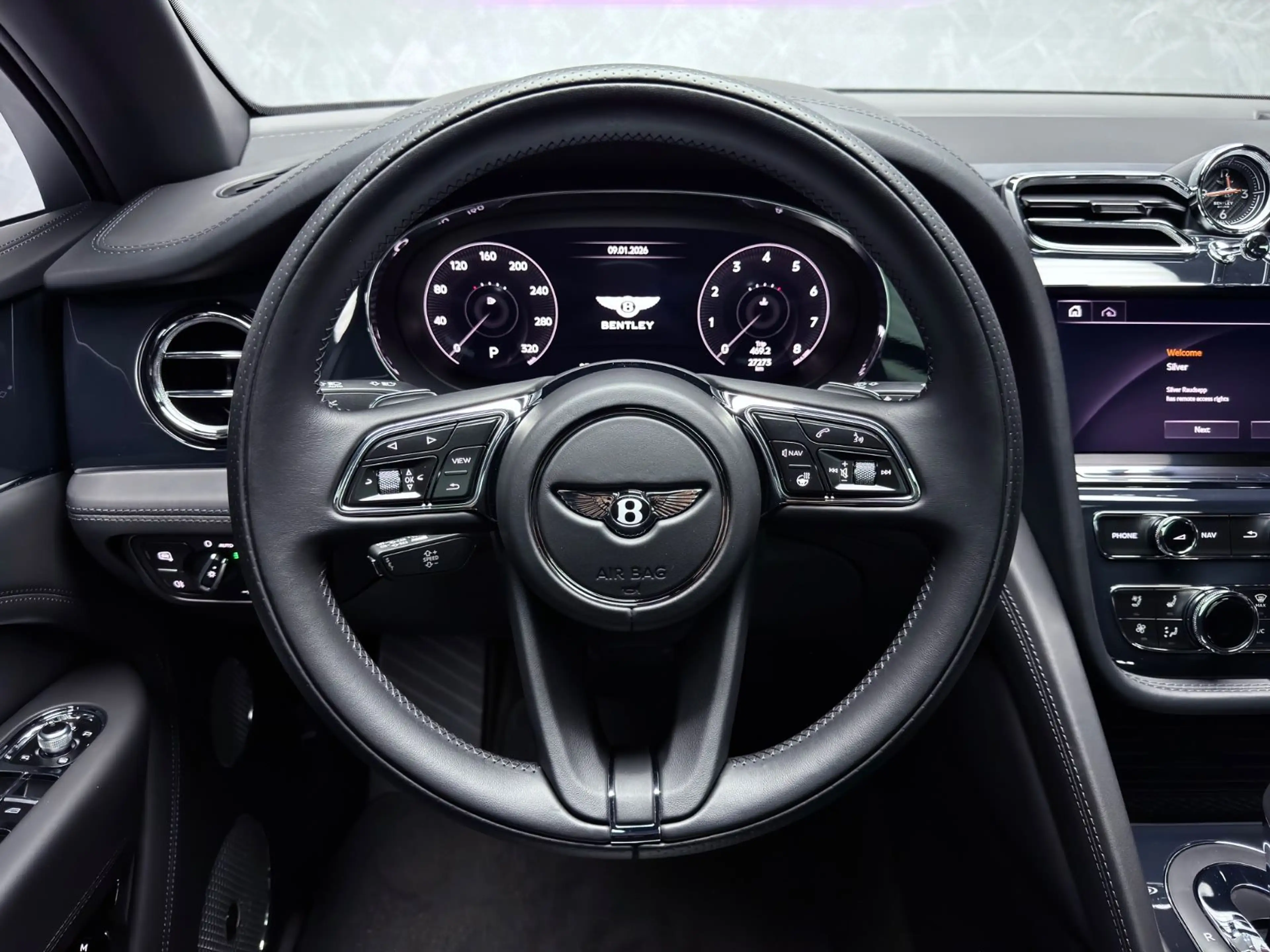 Bentley Bentayga V8 EWB BLACKLINE PANO NAIM 22" FULL PPF — photo 14