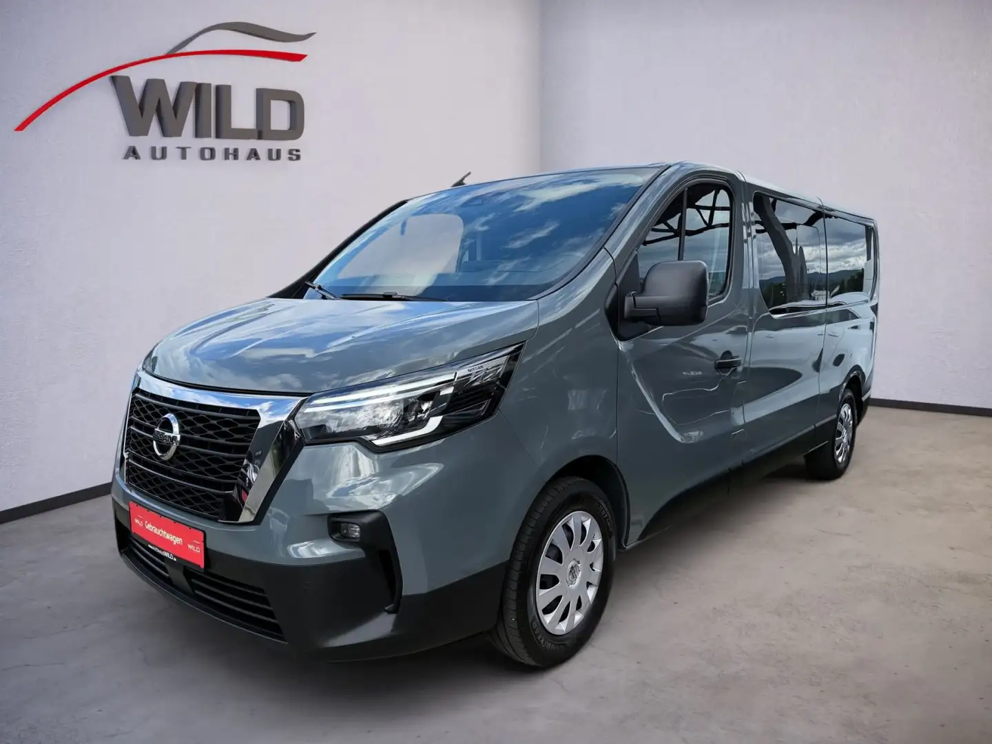 Nissan NV300 3,0t dCi 150 DPF L2H1 N-CONNECTA Gris - 2