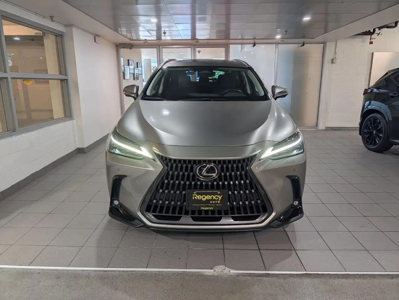 Lexus NX снимка Lexus NX