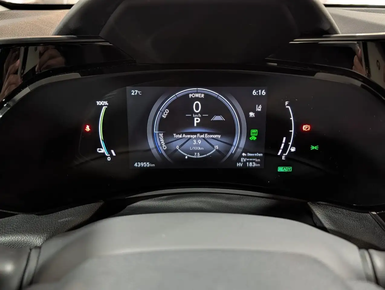 Lexus NX снимка Lexus NX