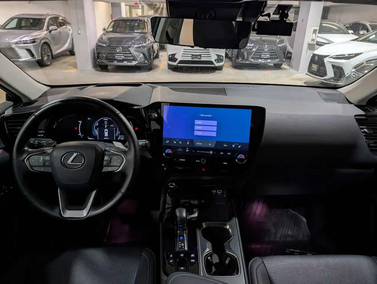 Lexus NX снимка Lexus NX