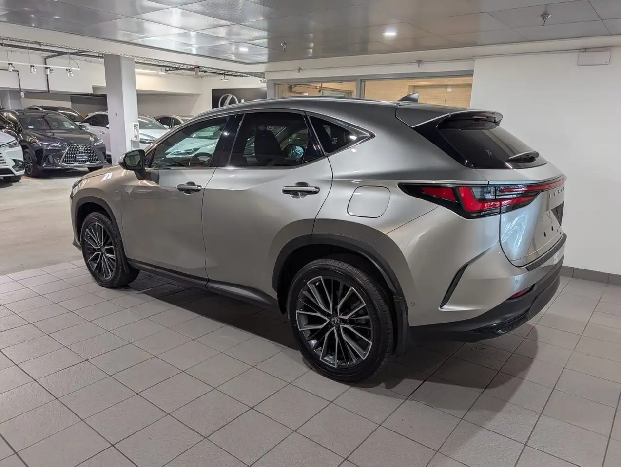 Lexus NX снимка Lexus NX