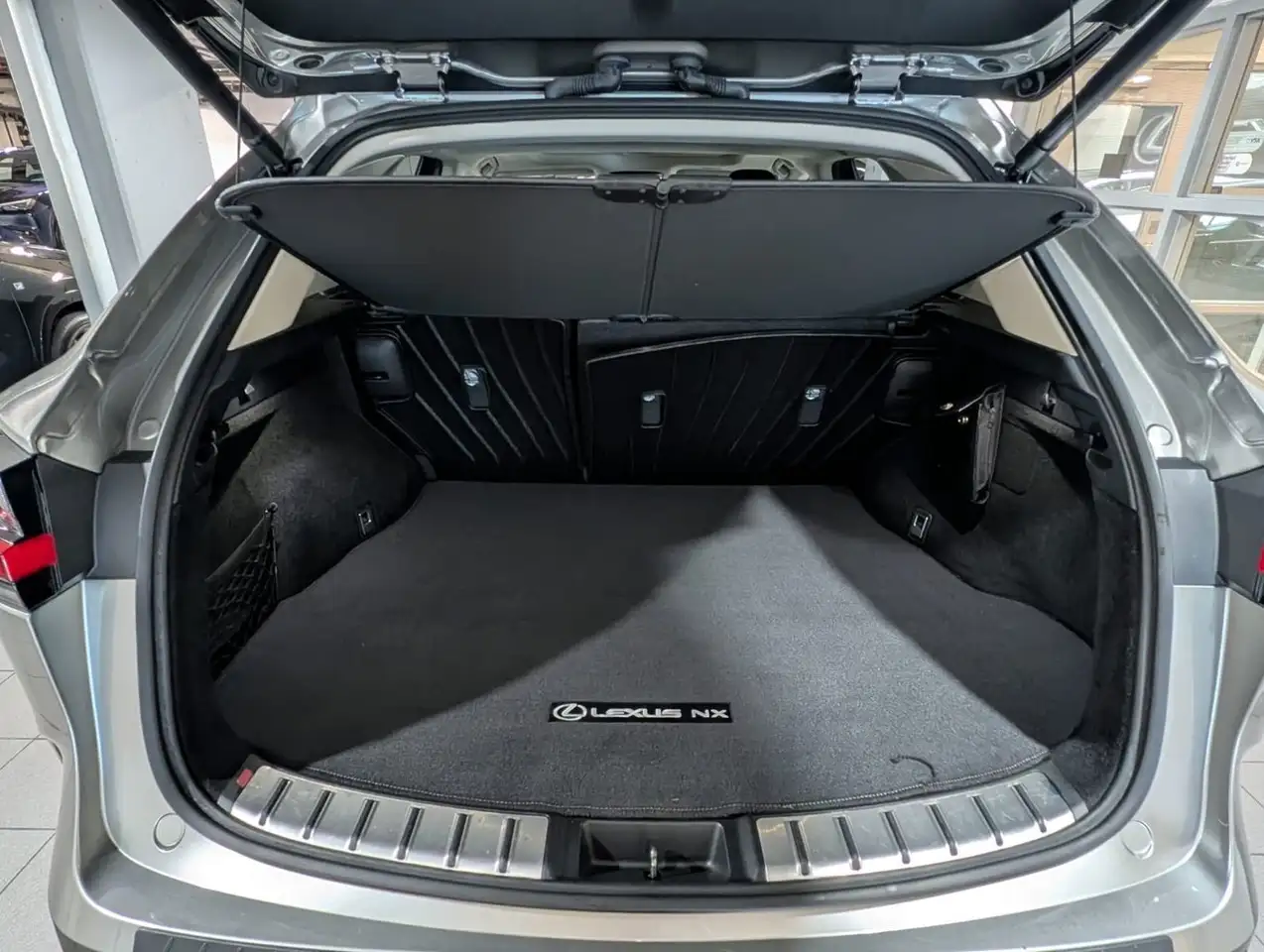 Lexus NX снимка Lexus NX