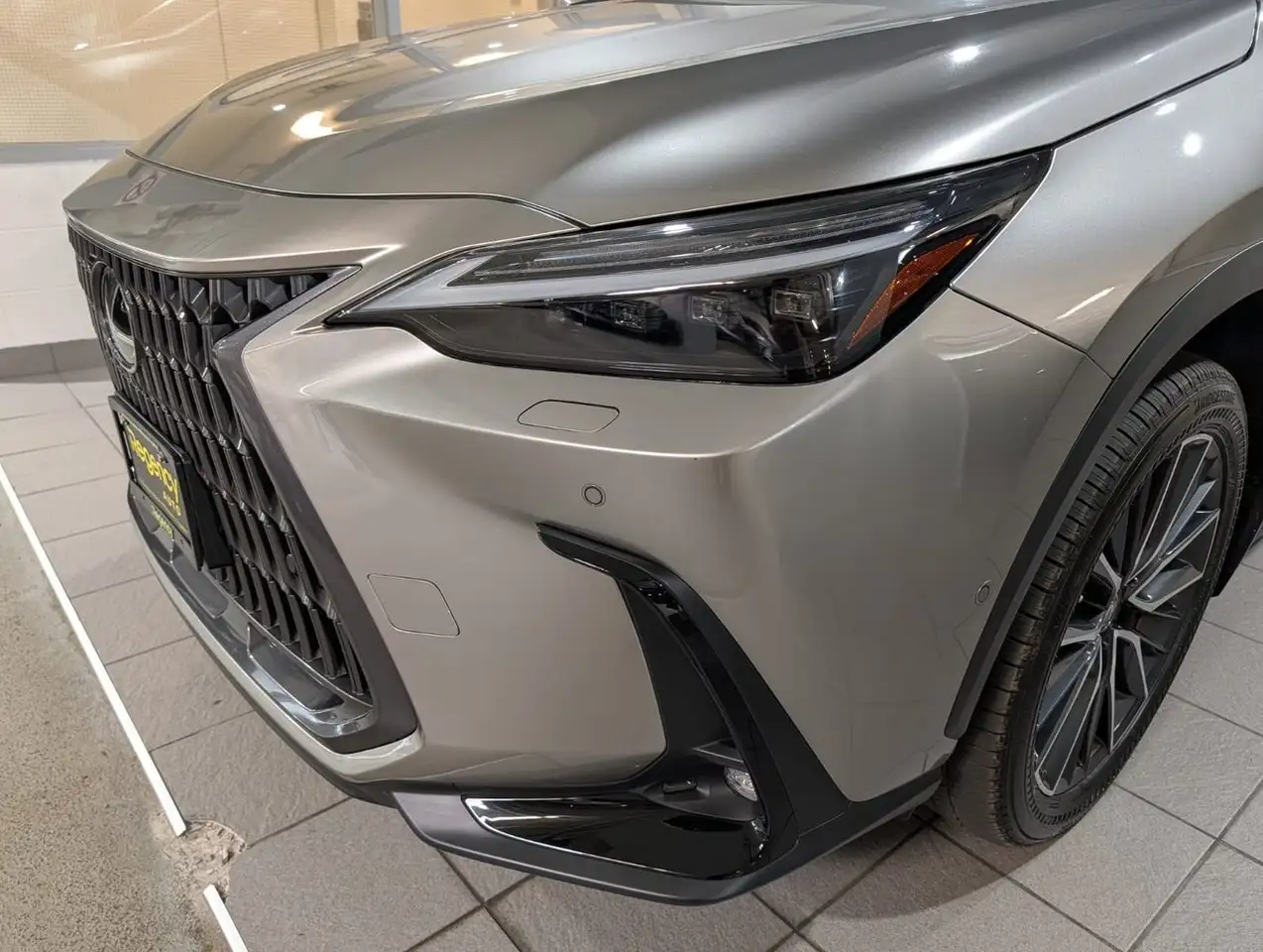 Lexus NX снимка Lexus NX