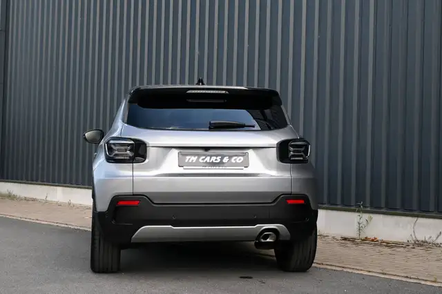Jeep Avenger view 8