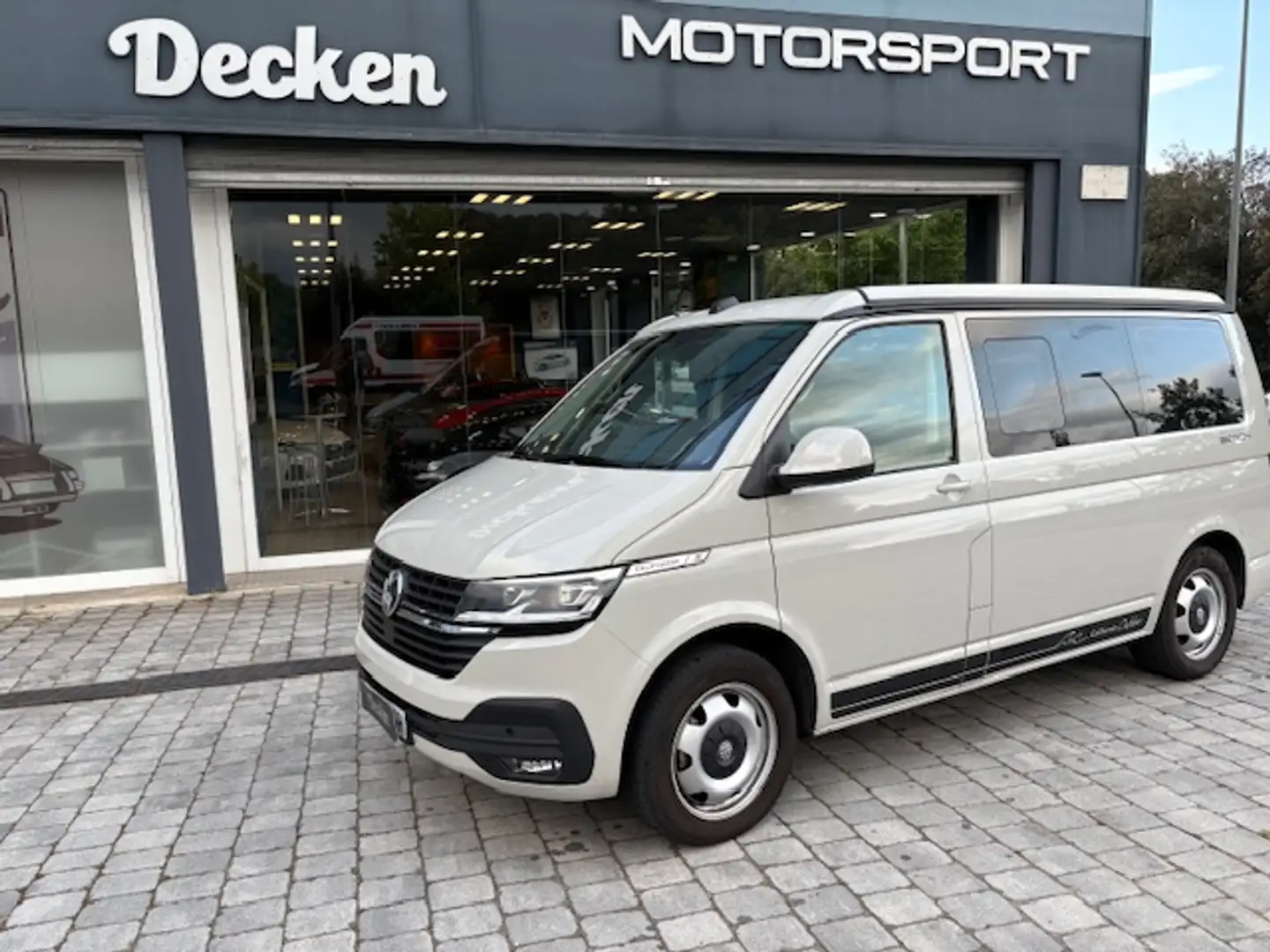 Volkswagen T5 California 2.0TDI Ocean 110kW Gris - 2