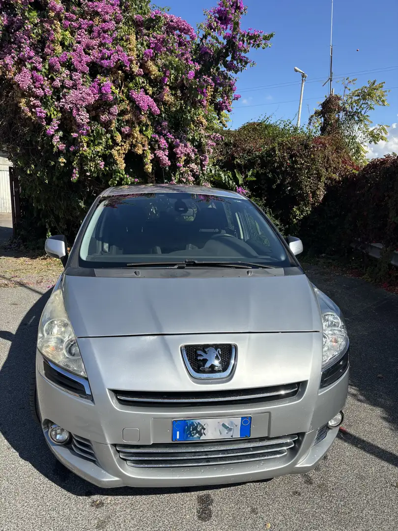 Peugeot 5008 5008 I 2009 1.6 hdi 8v Access (premium) 112cv Argento - 2