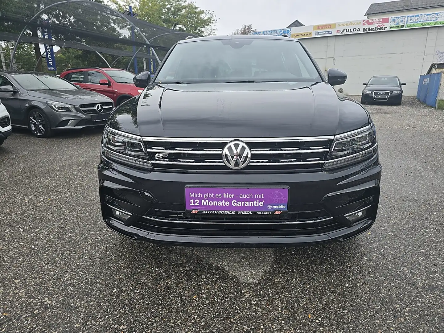 Volkswagen Tiguan 2,0 TDI SCR Sky *R-LINE*PANO* Schwarz - 2