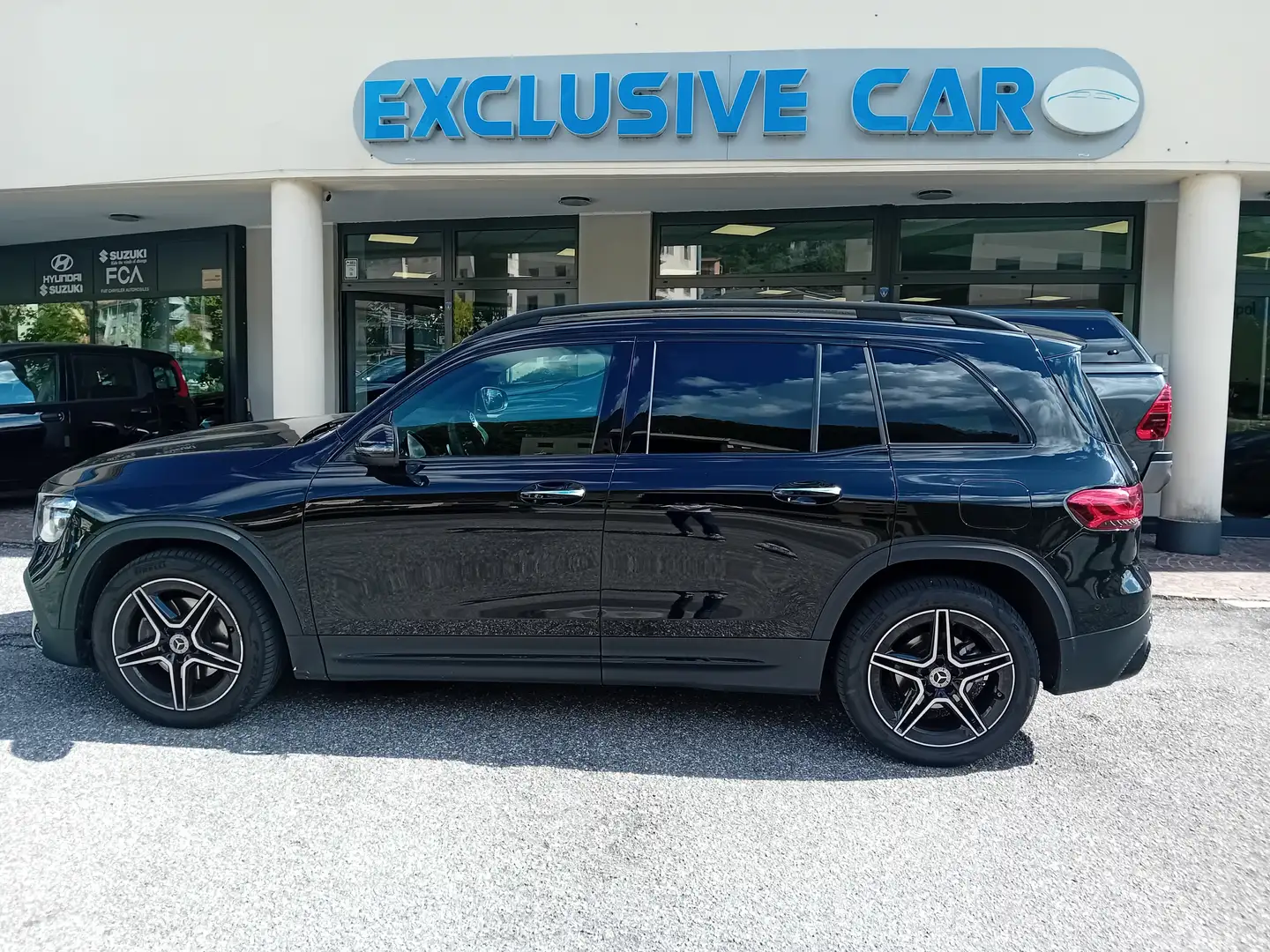 Mercedes-Benz GLB 200 Merceds GLB 200 d Premium line 4matic auto Noir - 1