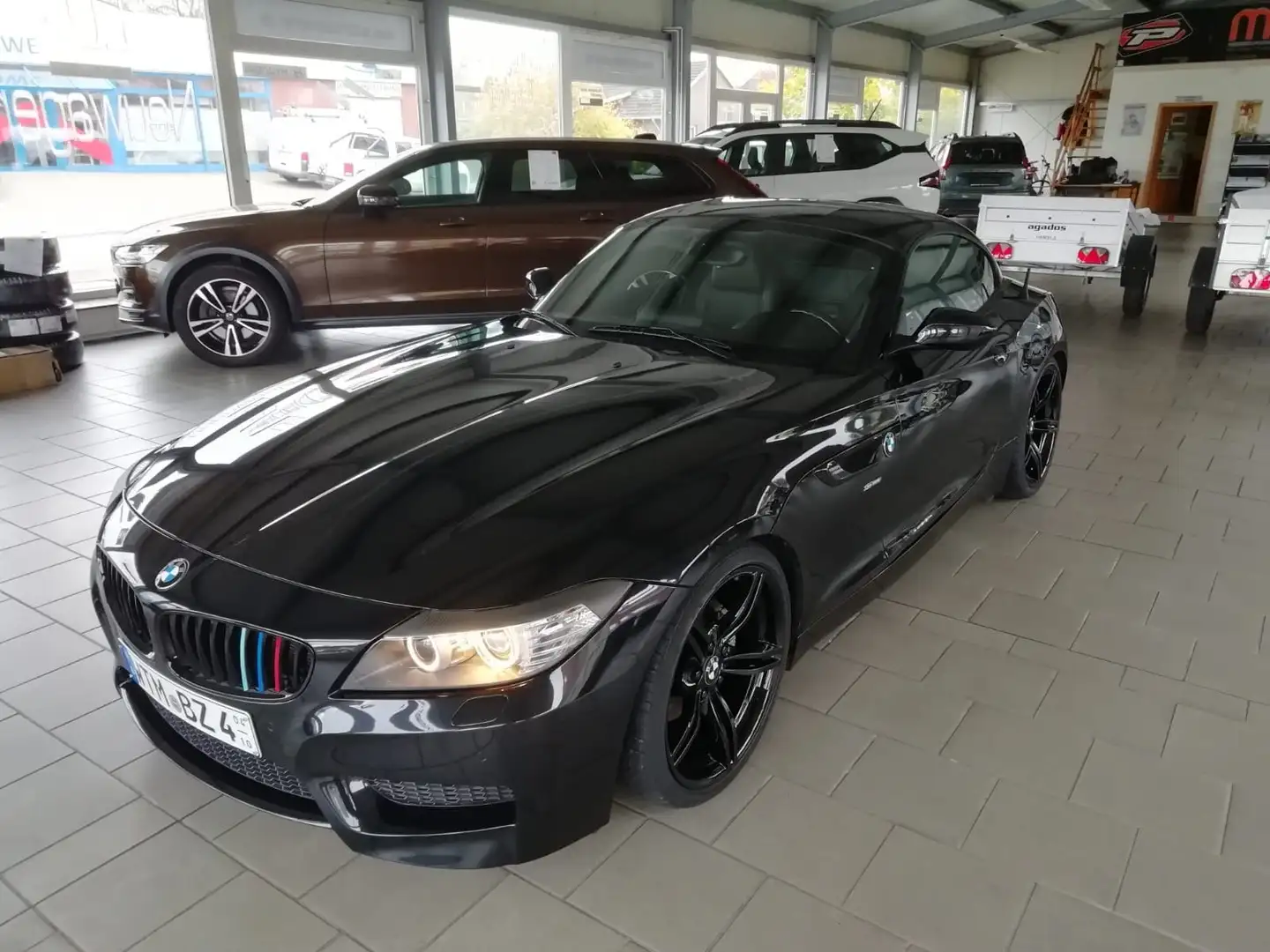 BMW Z4 sDrive 23i / nur Sommer & wenig Kilometer! Schwarz - 2