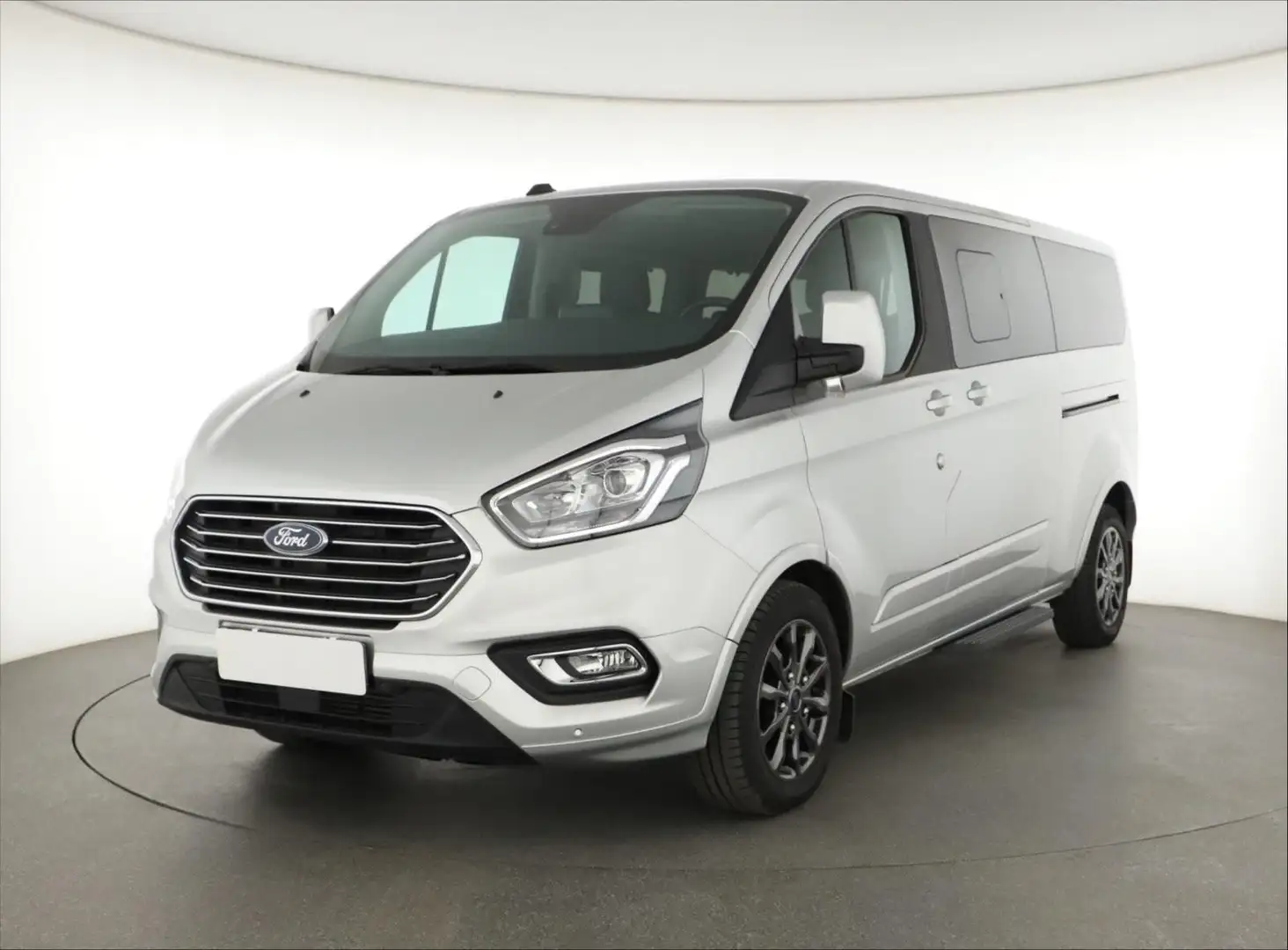 Ford Tourneo Custom 320 L2 Titanium AHK+Navi Plateado - 1