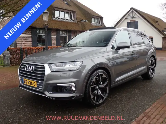 Audi Q7 e-tron 3.0 TDI quattro Sport / TREKHAAK / 22''INCH / HEAD