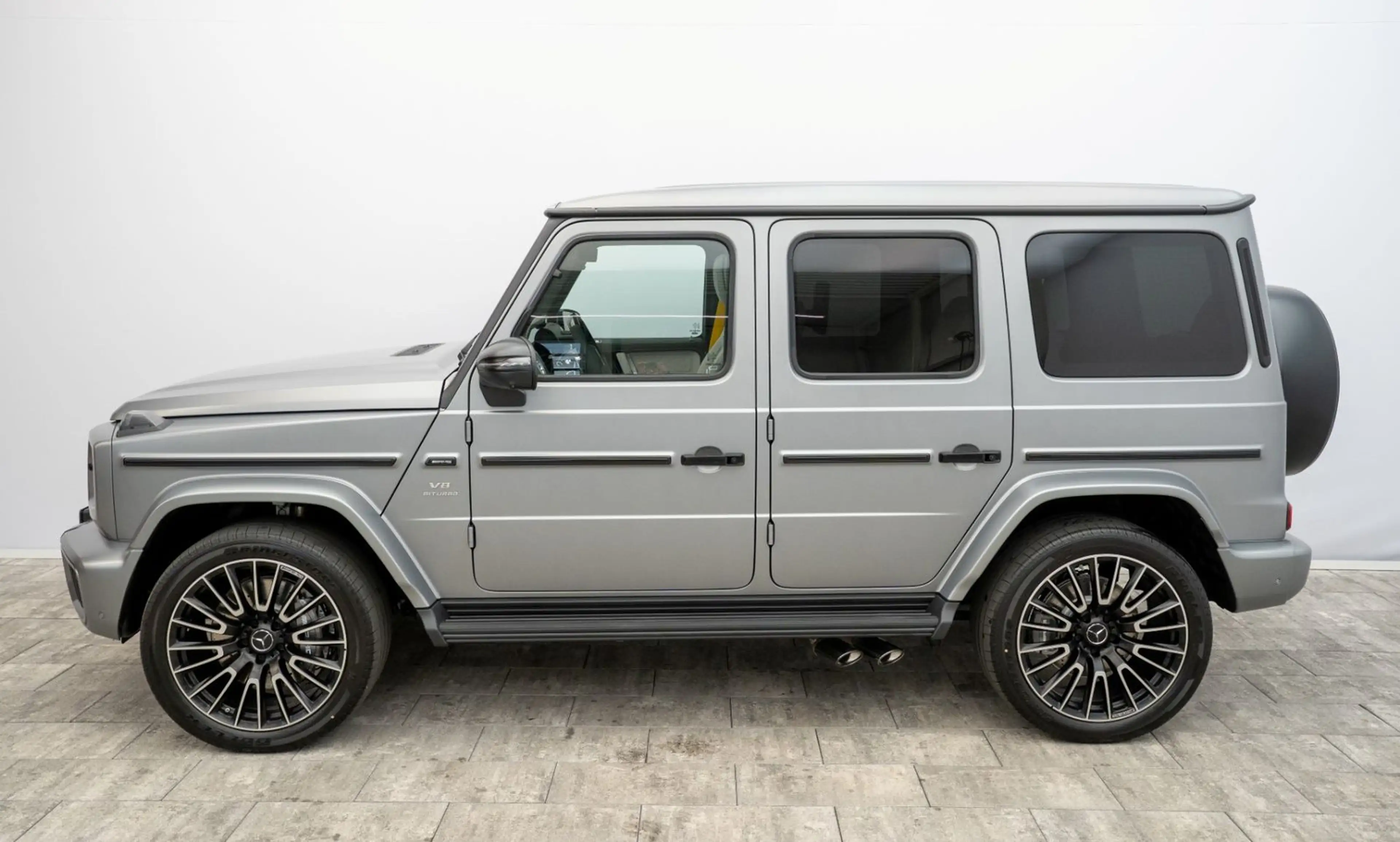 Mercedes-Benz G 63 AMG G63 AMG °2027°Superoir°Night°A22°Carbon° — photo 6