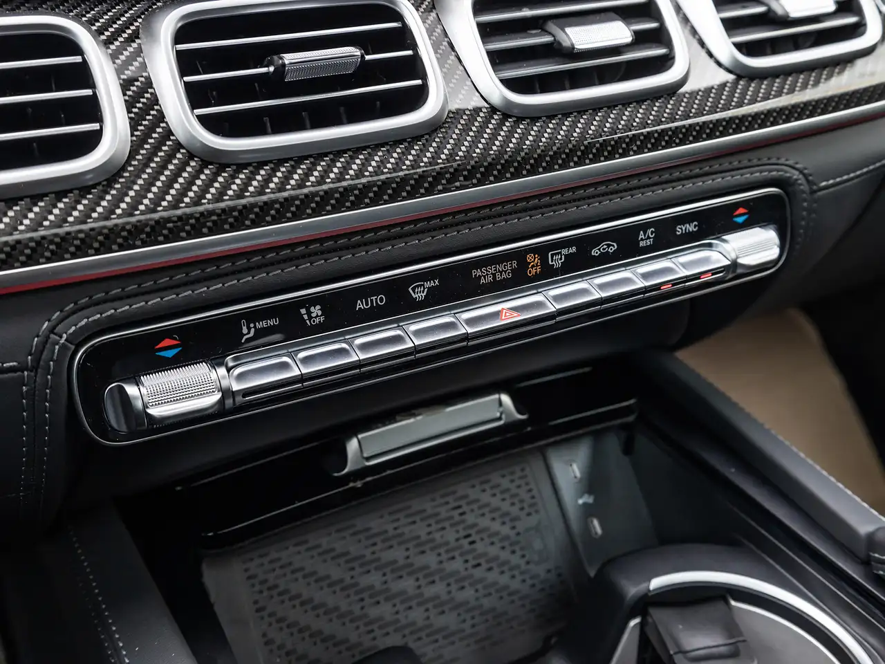 Mercedes-Benz GLS снимка Mercedes-Benz GLS