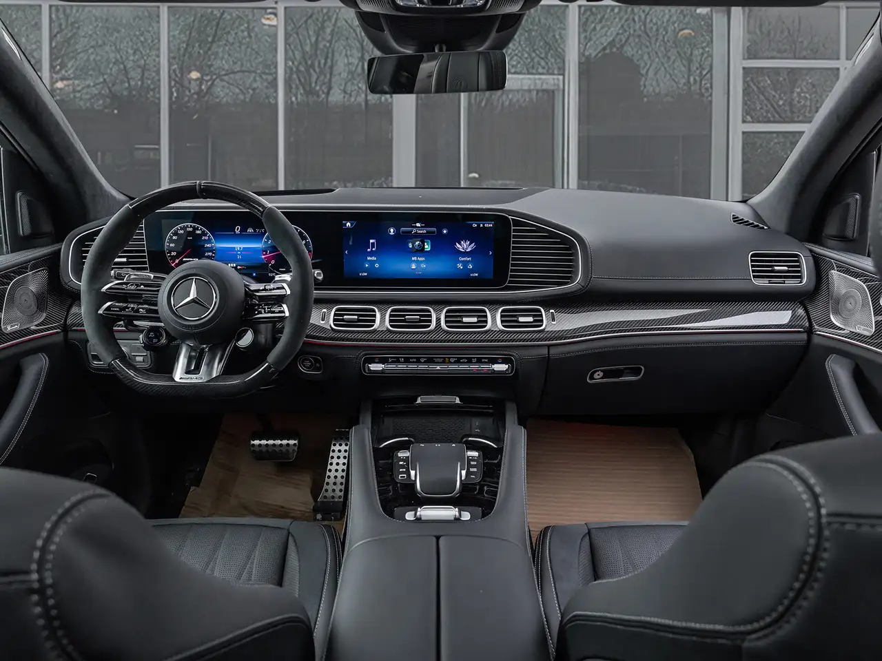 Mercedes-Benz GLS снимка Mercedes-Benz GLS