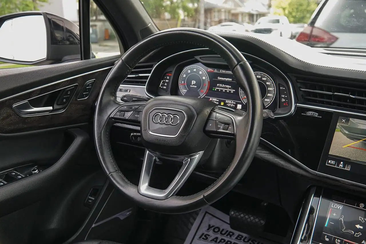 Audi Q7 photo Audi Q7