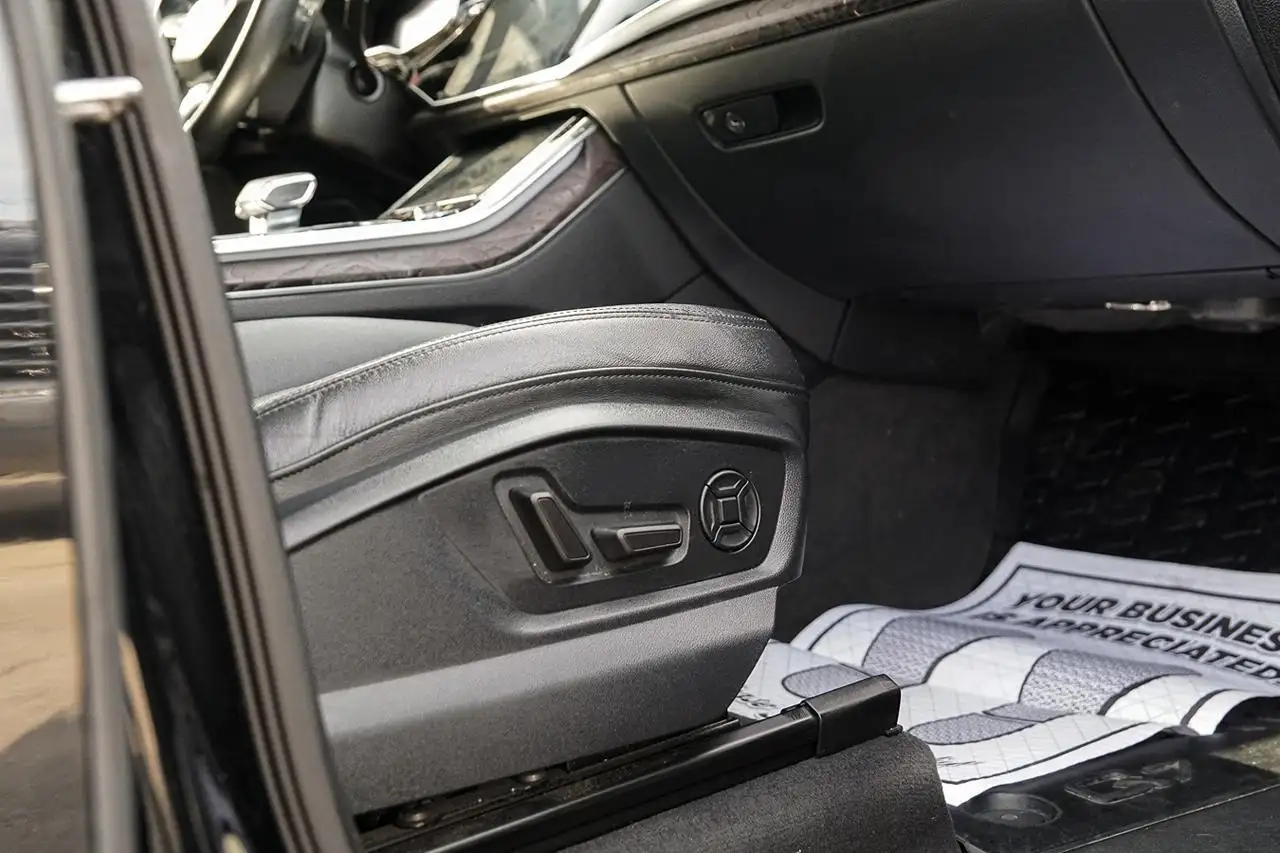 Audi Q7 photo Audi Q7