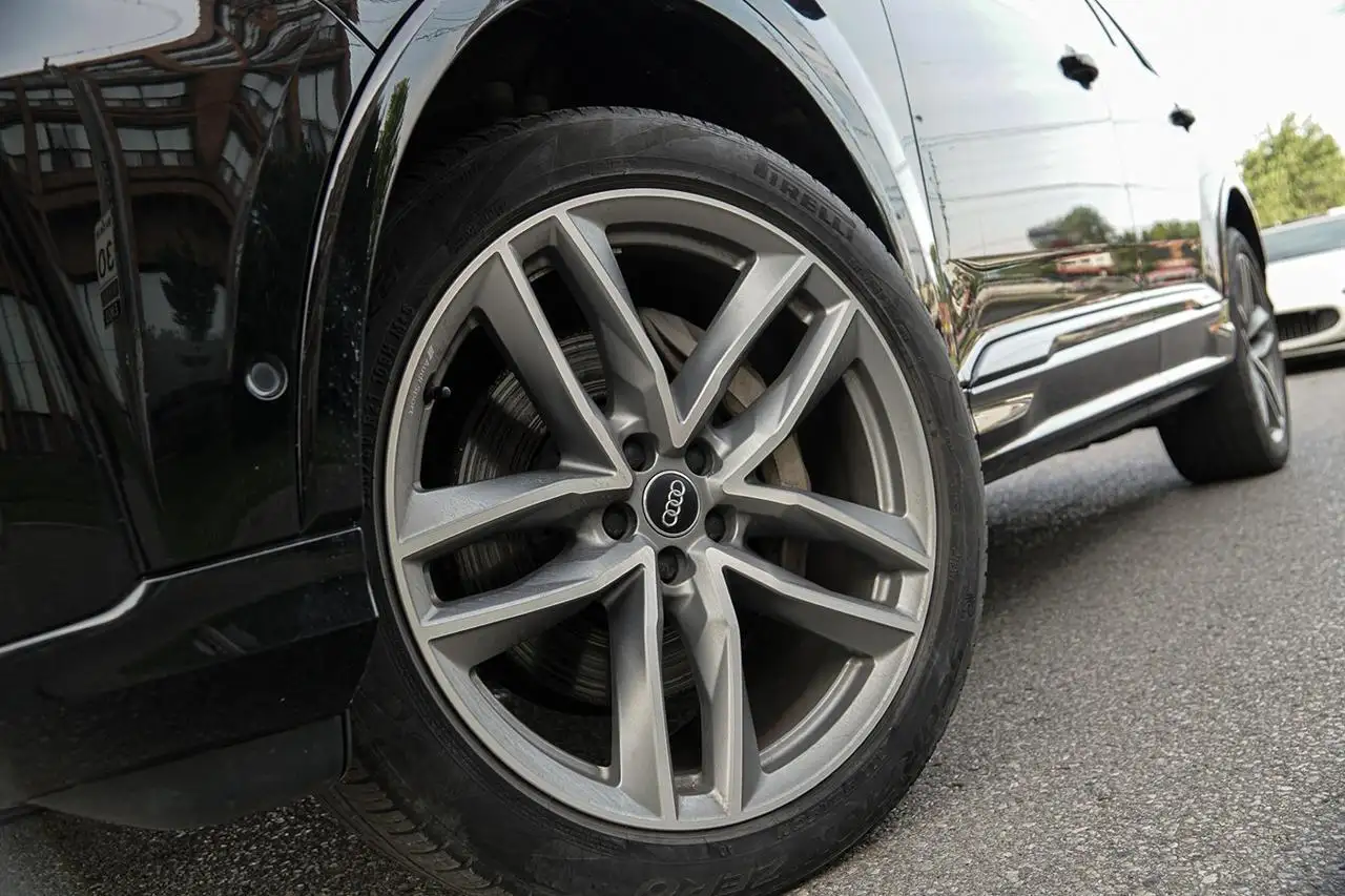 Audi Q7 photo Audi Q7
