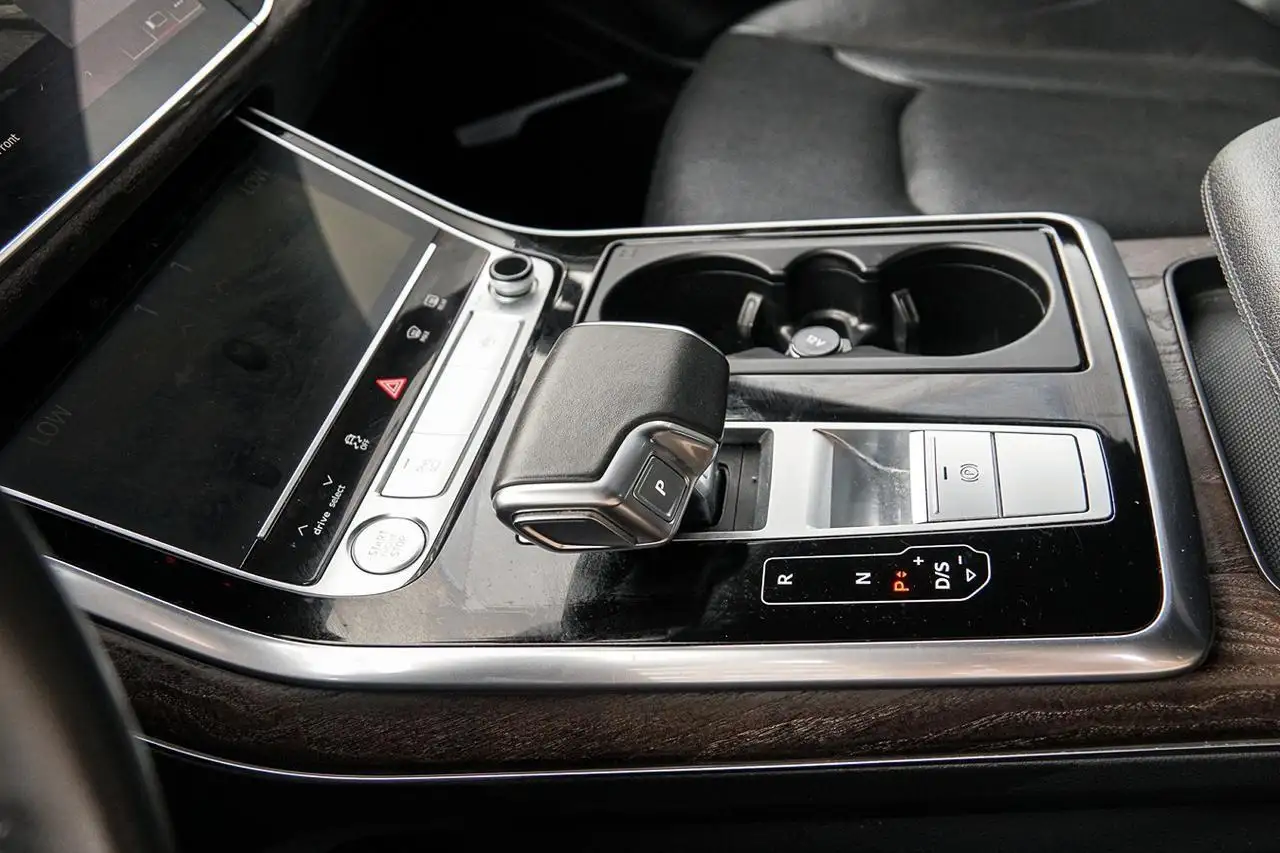 Audi Q7 photo Audi Q7