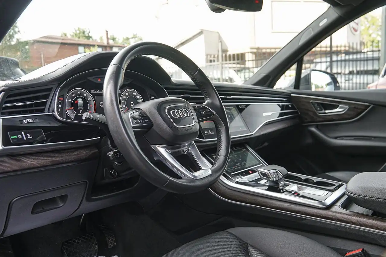 Audi Q7 photo Audi Q7