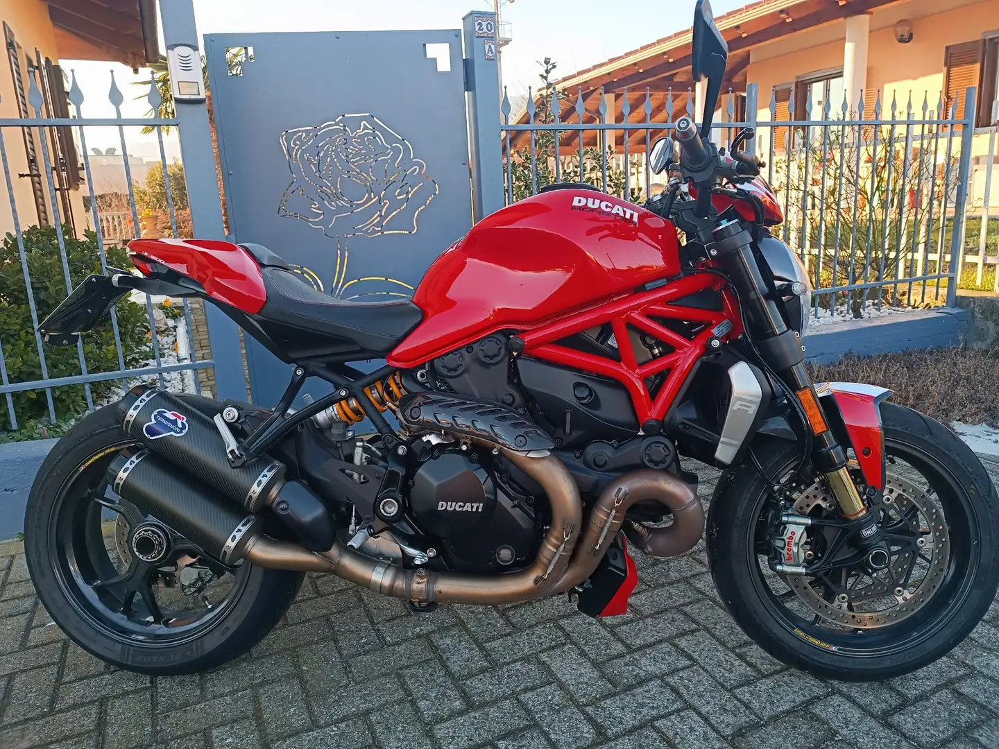 Ducati Monster 1200 Monster 1200 R Roşu - 1