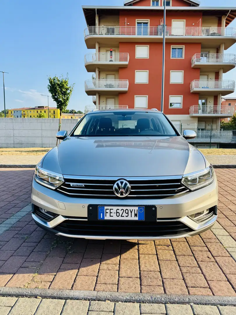 Volkswagen Passat Alltrack 2.0 TDI SCR 4Motion DSG (BMT) - 2