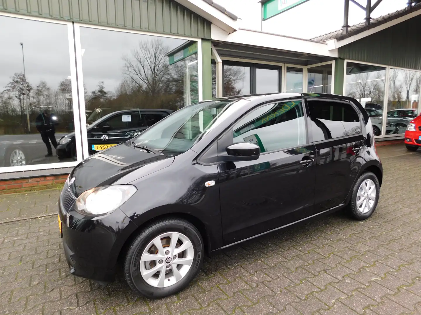 Skoda Citigo 1.0 MPI 60PK FRESH!! All-in Prijs! 1 jaar Garantie Zwart - 1