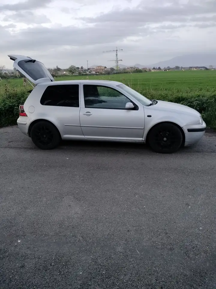 Volkswagen Golf 3p 1.9 tdi Highline 115cv, foto 4