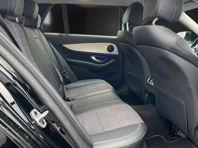 Mercedes-Benz E-Class view 12