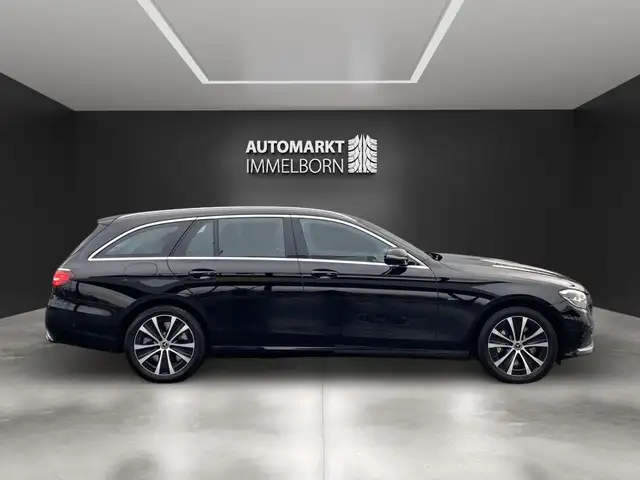Mercedes-Benz E-Class view 7