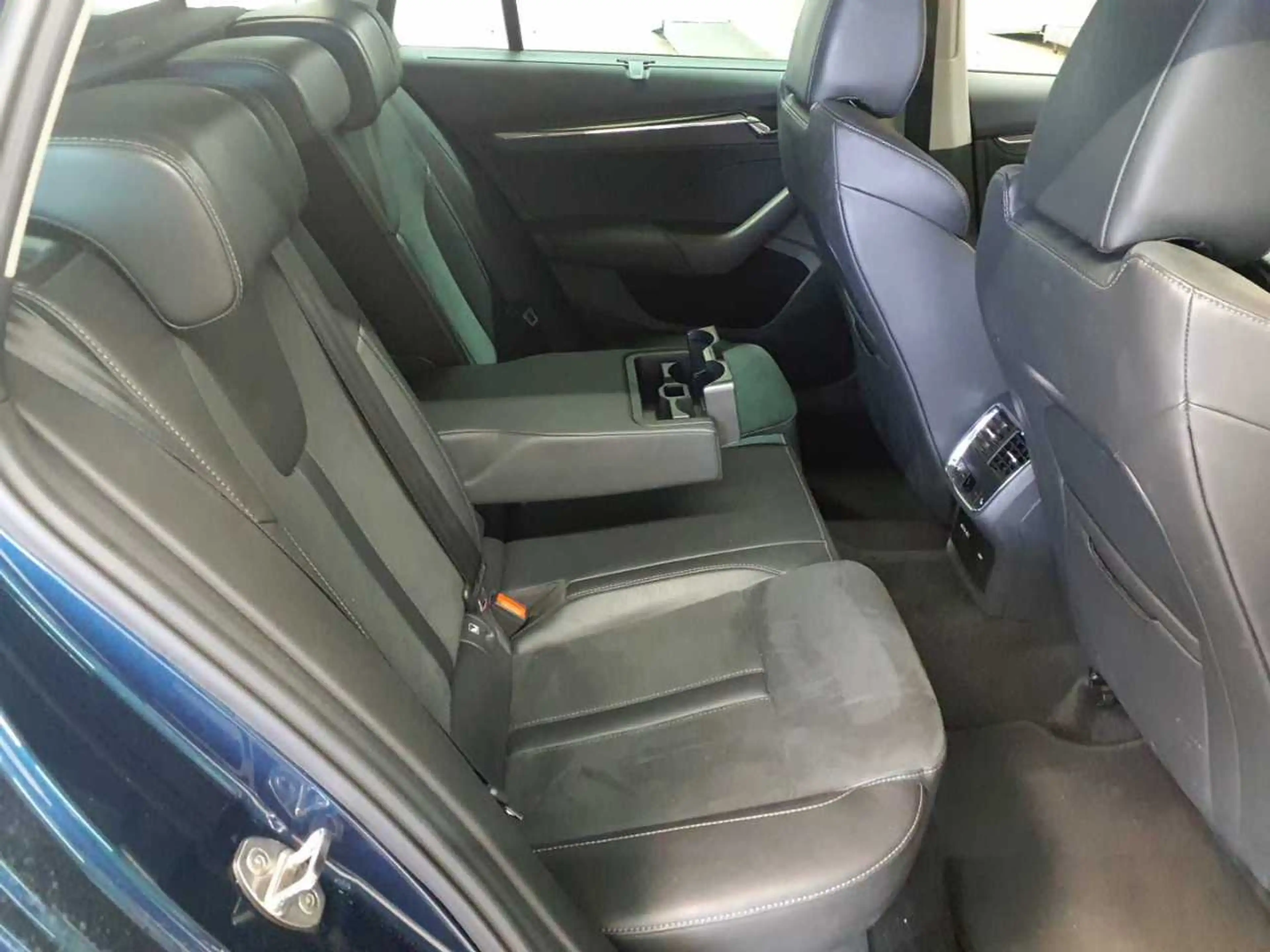 Skoda Octavia Octavia Combi 2.0 TSI DSG 4x4 Scout Navi — photo 13