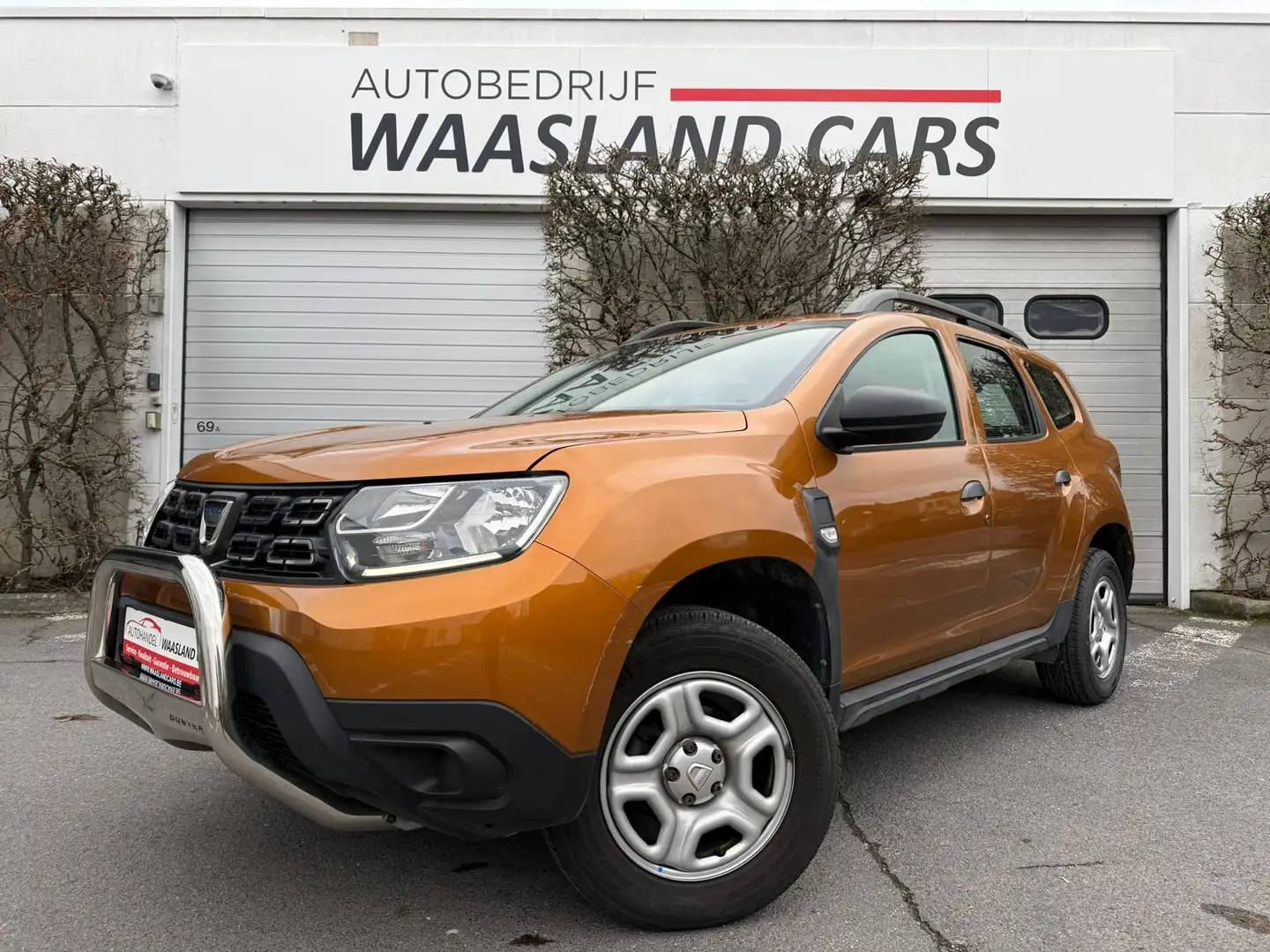 Dacia Duster Duster SCe 115 2WD Prestige | 2019 | 26.520 KM Orange - 1