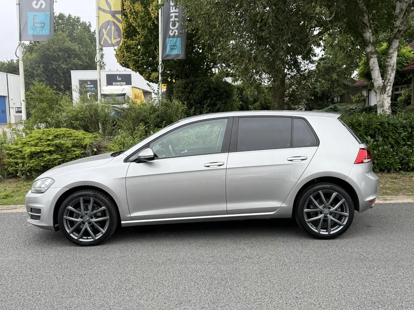 Volkswagen Golf 1.4 TSI ACT 150PK DSG Highline•Navi•Trekhaak Szürke - 2