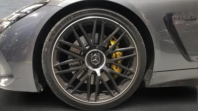 Mercedes-Benz Amg GT view 5