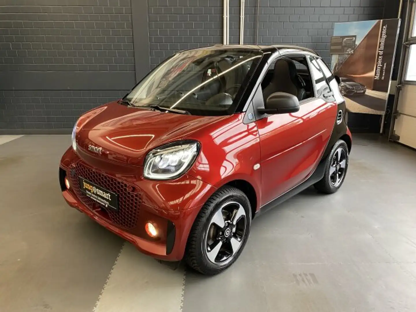 smart forTwo EQ cabrio Exclusive LED Kamera Sitzh.Lenkradh. BC Rosso - 2